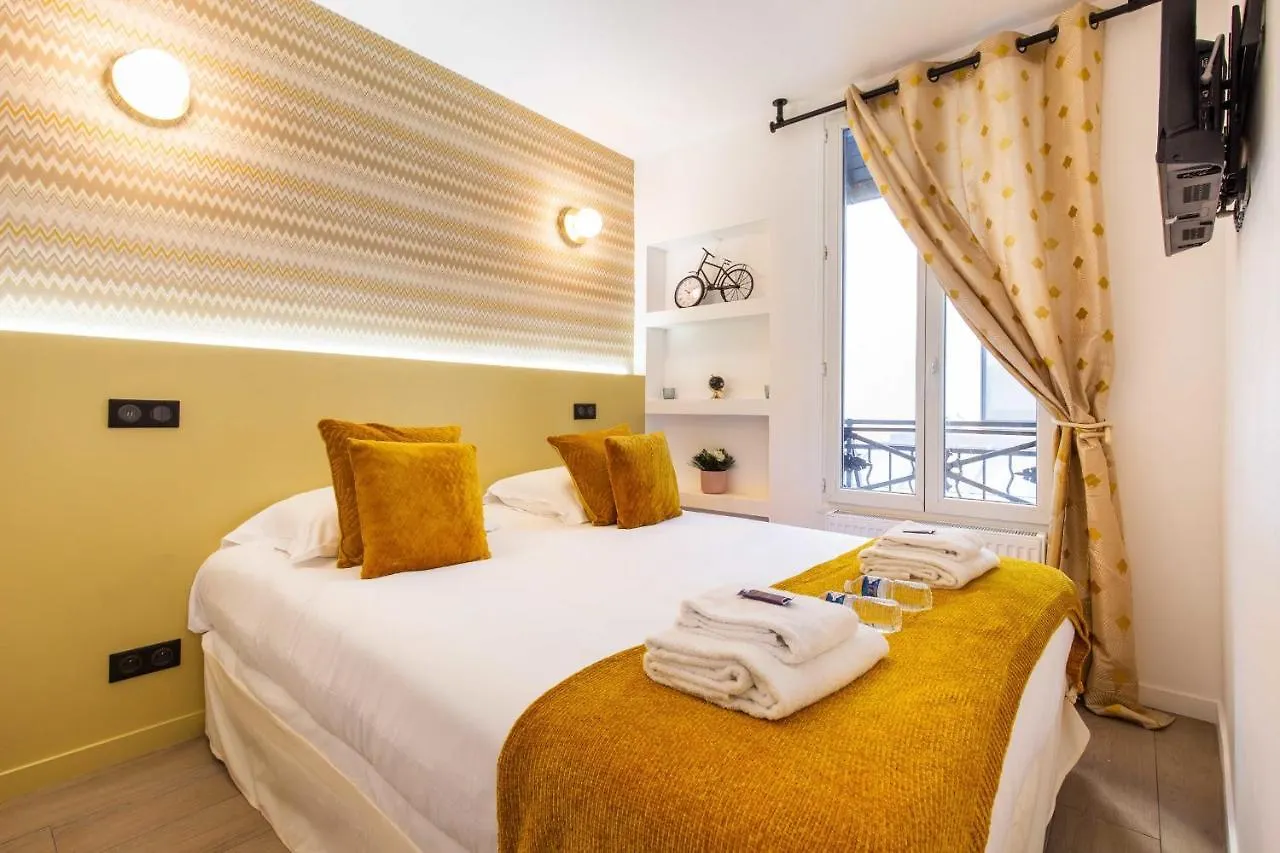 Апартаменты Cosy Studio 1Br4P - Tour Eiffel Champs De Mars 18 Париж